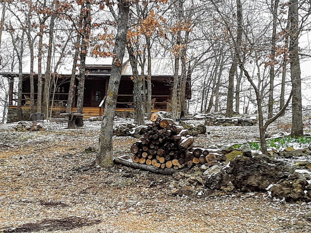 Cherokee Mountain Log Cabins Юрека Спрингс Екстериор снимка