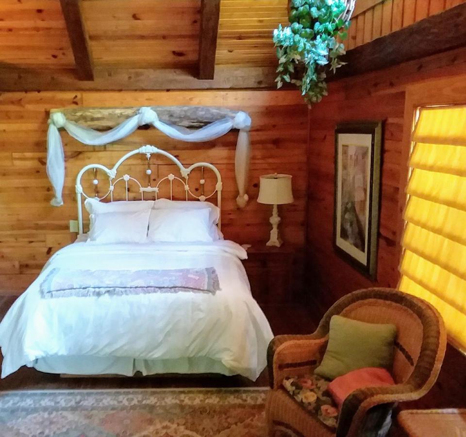 Cherokee Mountain Log Cabins Юрека Спрингс Екстериор снимка