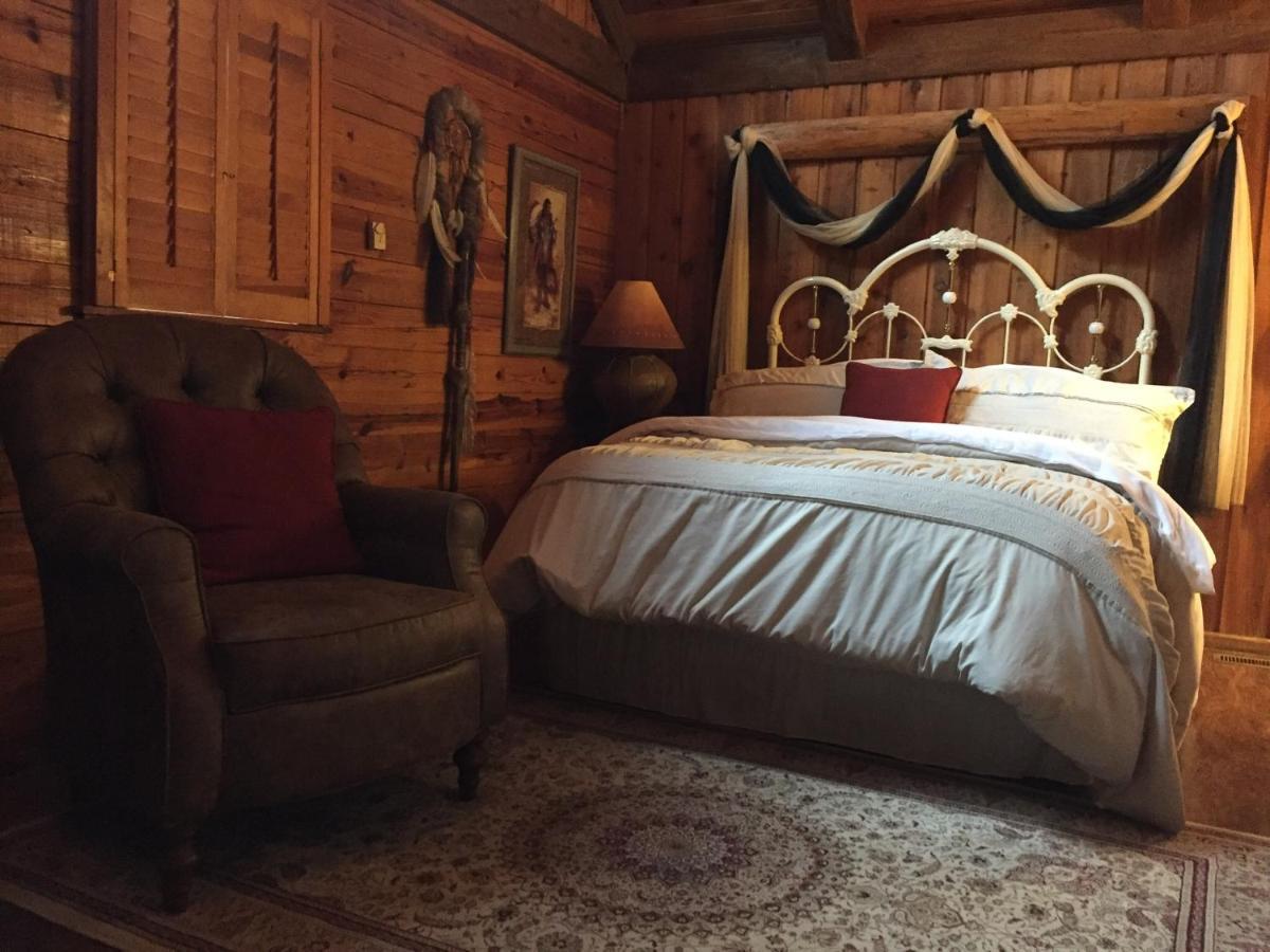 Cherokee Mountain Log Cabins Юрека Спрингс Екстериор снимка