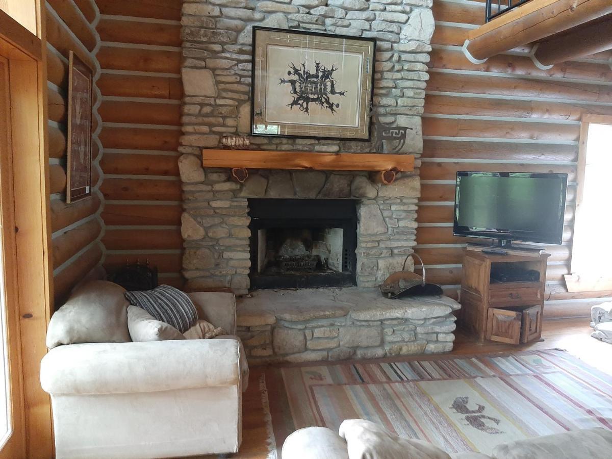 Cherokee Mountain Log Cabins Юрека Спрингс Екстериор снимка